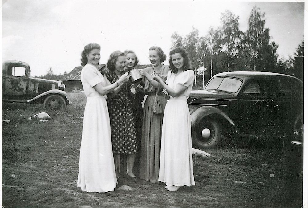 Juhannusaatto Putulan Rantalassa v. 1948